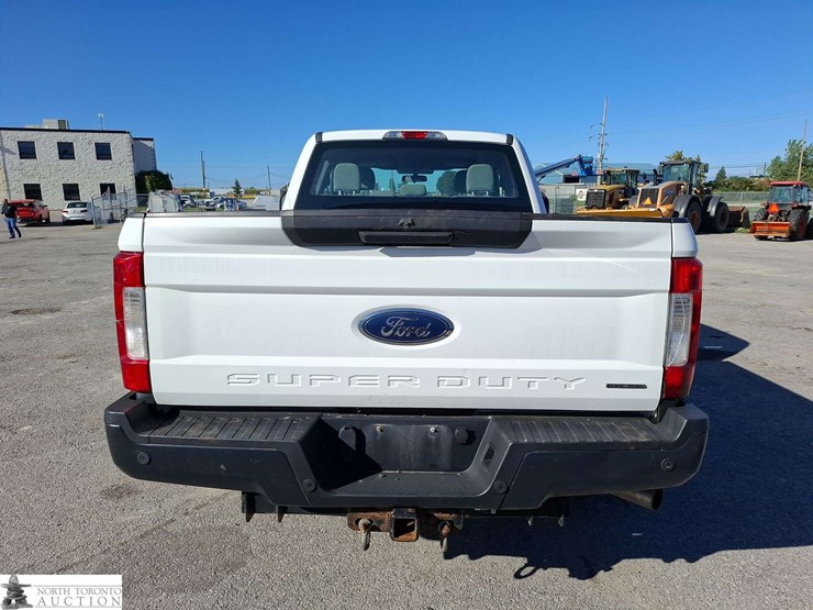 2018-ford-f350-image-6