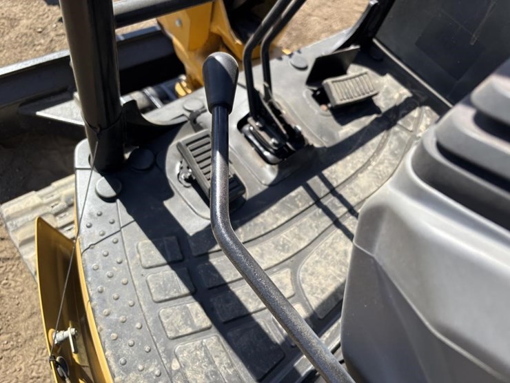 caterpillar-303e-cr-image-24