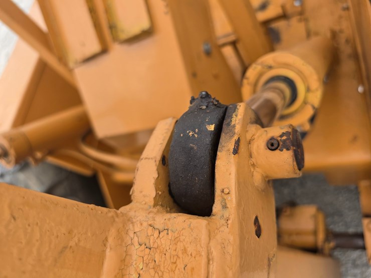#25323-•-allis-chalmers-708c-fork-lift-image-46