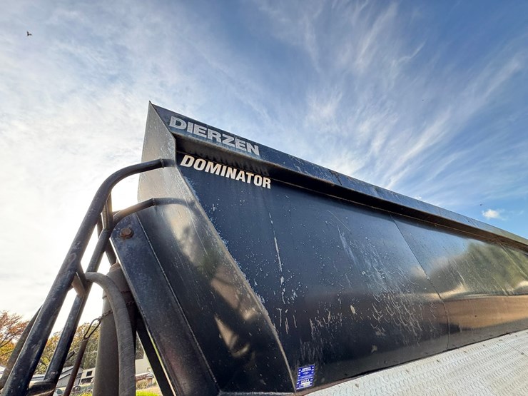#1958-•-2011-dierzen-dominator-end-dump-image-37