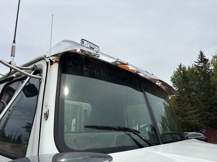 2013-western-star-4900sa-image-18