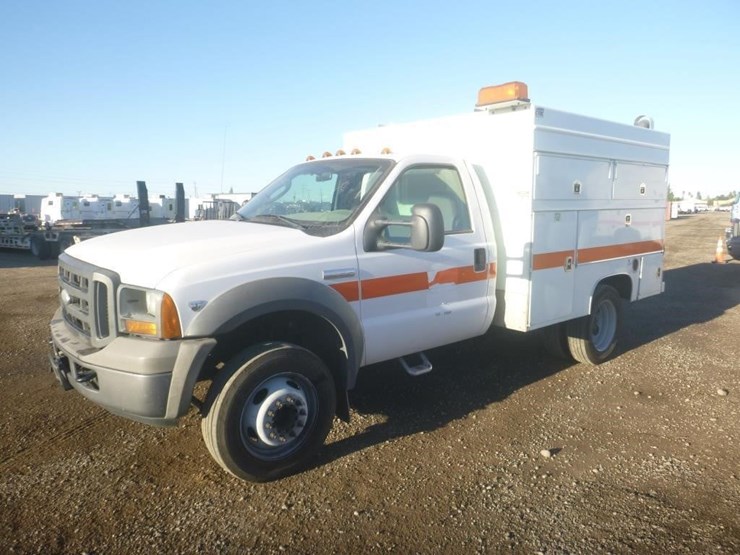2005-ford-f450-image-1