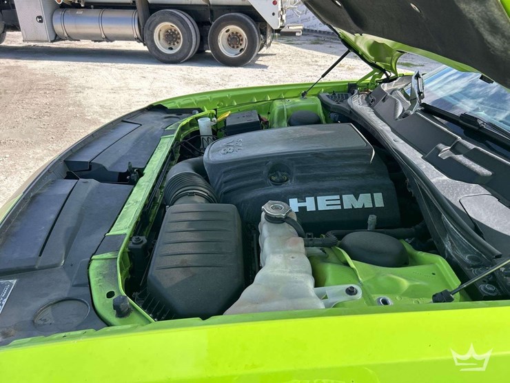 2023-dodge-challenger-coupe-image-9