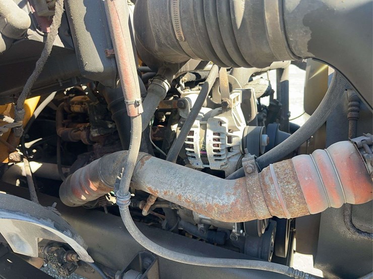 2005-ford-f750-xl-image-20