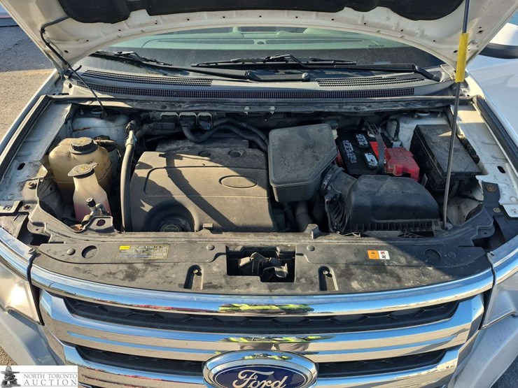 2014-ford-edge-image-9