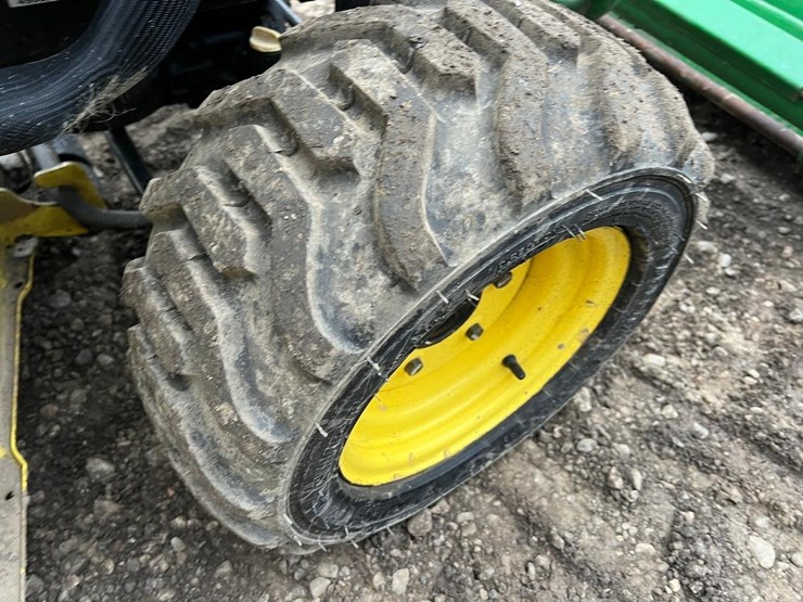 john-deere-2210-image-19