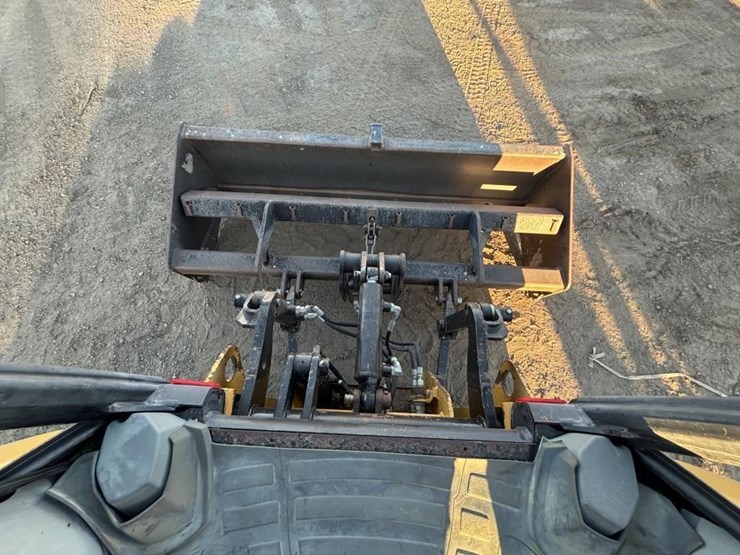 2007-caterpillar-414e-image-44