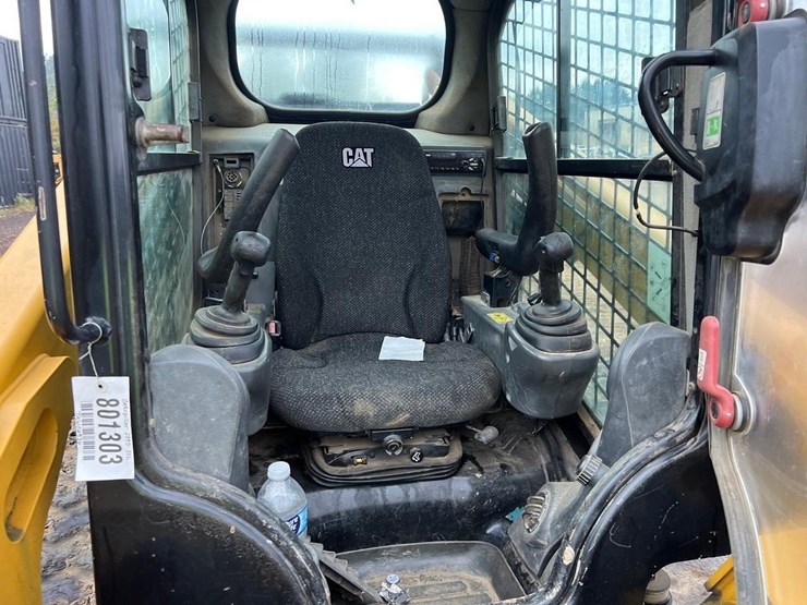 2015-caterpillar-289d-image-15