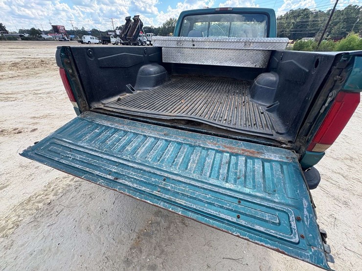 1996-ford-f150-image-18