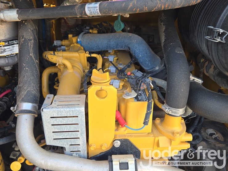 2019-caterpillar-259d3-image-39