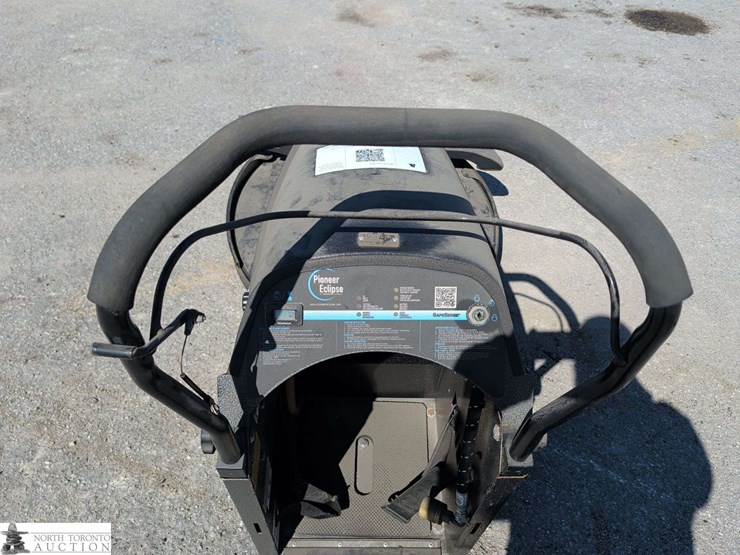 non-operable-2018-power-eclipse-440bu-floor-scrubber-image-16