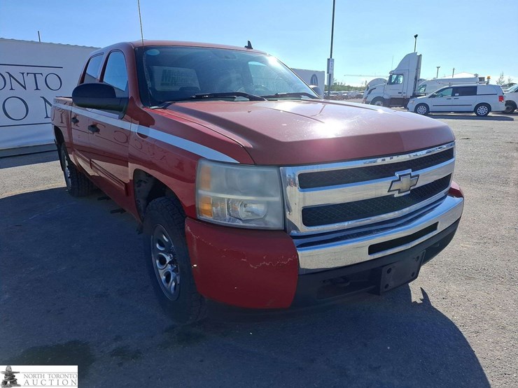 2010-chevrolet-silverado-1500-image-3