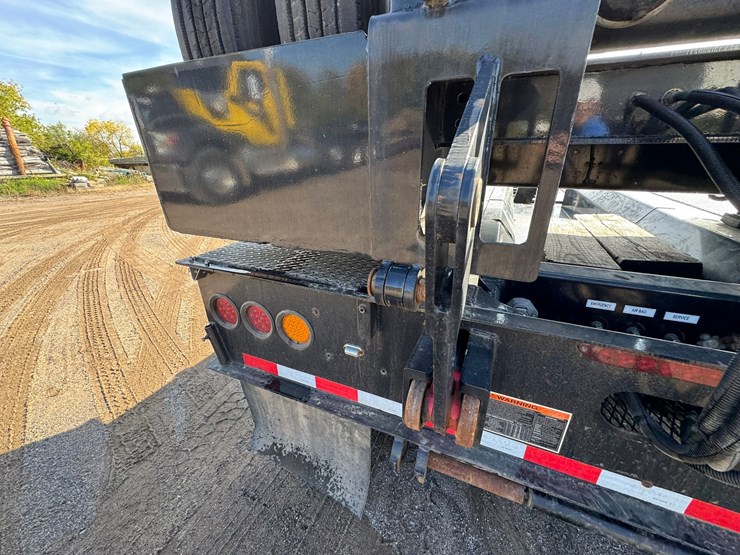 2022-globe-lowboy-image-38
