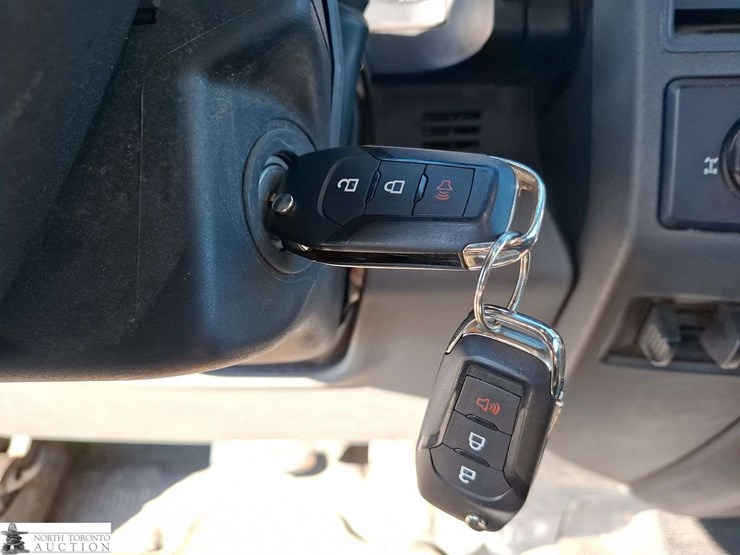 2018-ford-f350-image-13