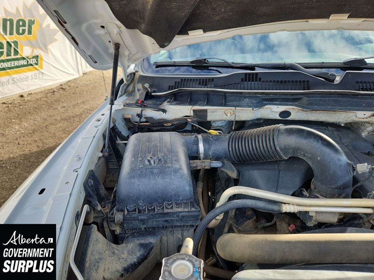 2015-dodge-2500-image-38