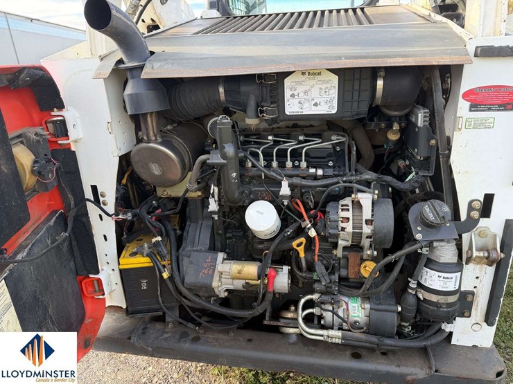 2015-bobcat-s570-image-7