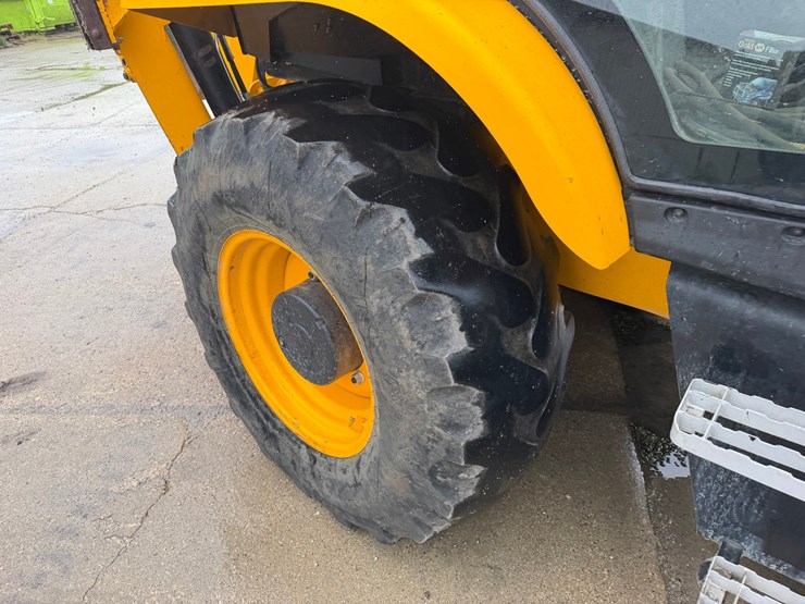 jcb-3cx-image-28