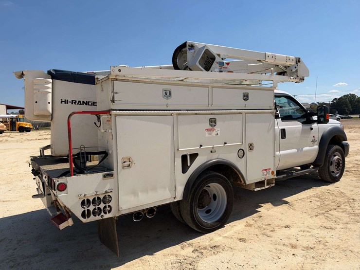 2014-ford-f550-image-3