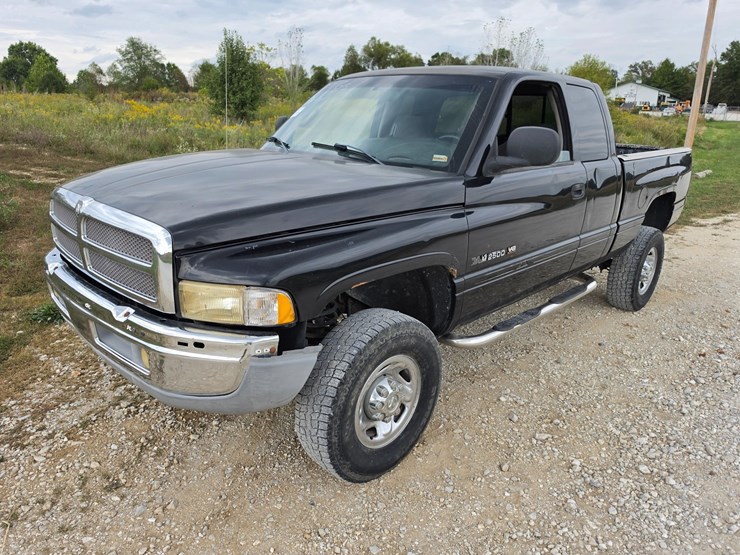 #25320-•-2001-dodge-ram-pickup-pickup-truck-image-4