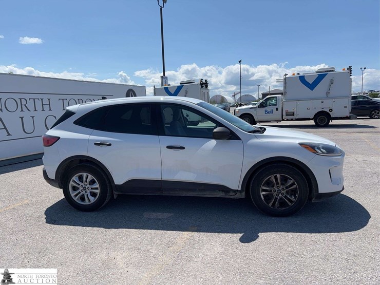 2022-ford-escape-image-4