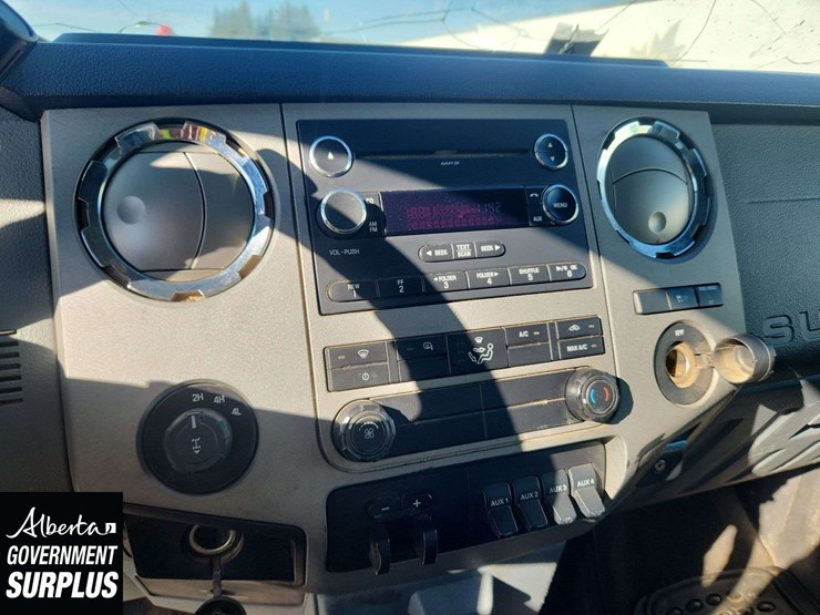 2013-ford-f350-image-18