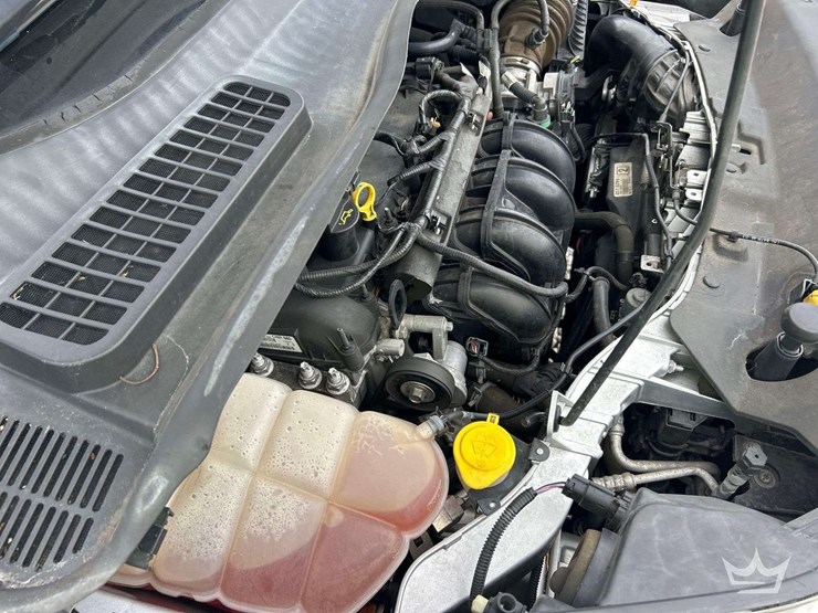 2015-ford-escape-image-8