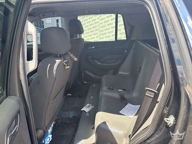 2020-chevrolet-tahoe-image-15