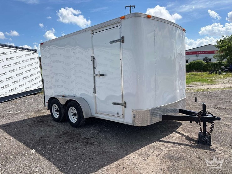 2005-12ft-t/a-enclosed-cargo-trailer-image-1