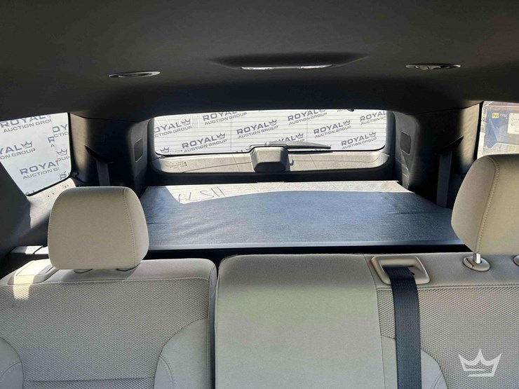 2022-chevrolet-traverse-image-25