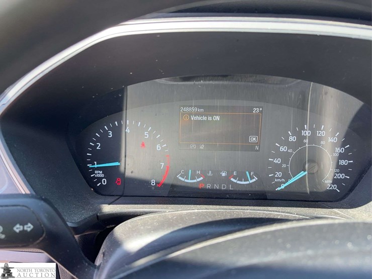 2022-ford-escape-image-11