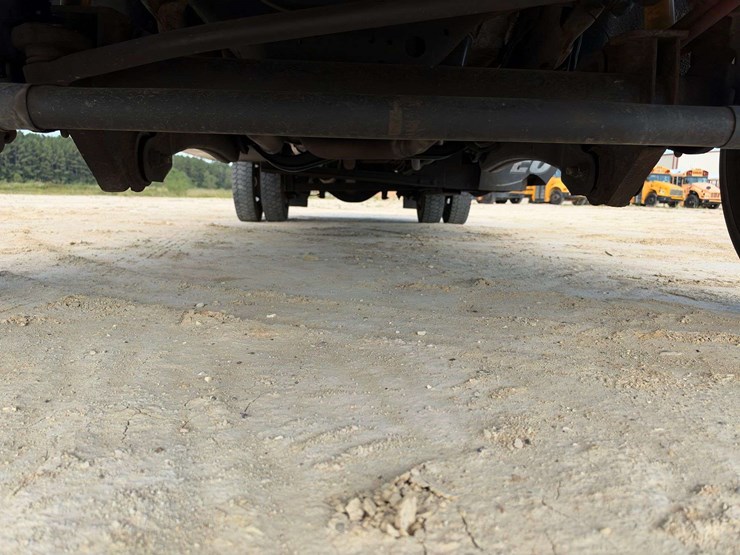 2011-ford-f450-image-25
