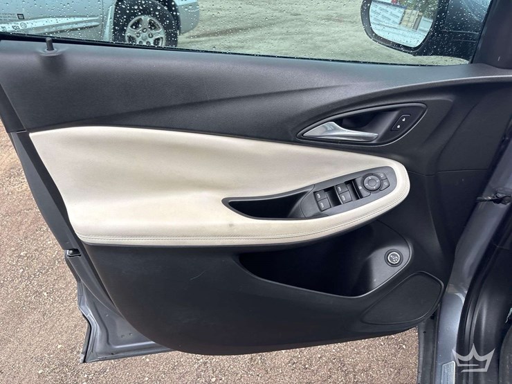 2021-buick-encore-image-10