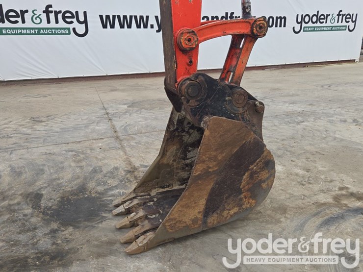 2022-kubota-kx080-image-24