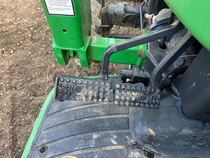 john-deere-4310-image-32