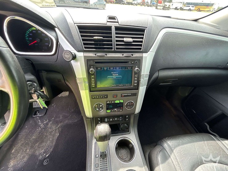 2012-chevrolet-traverse-image-17