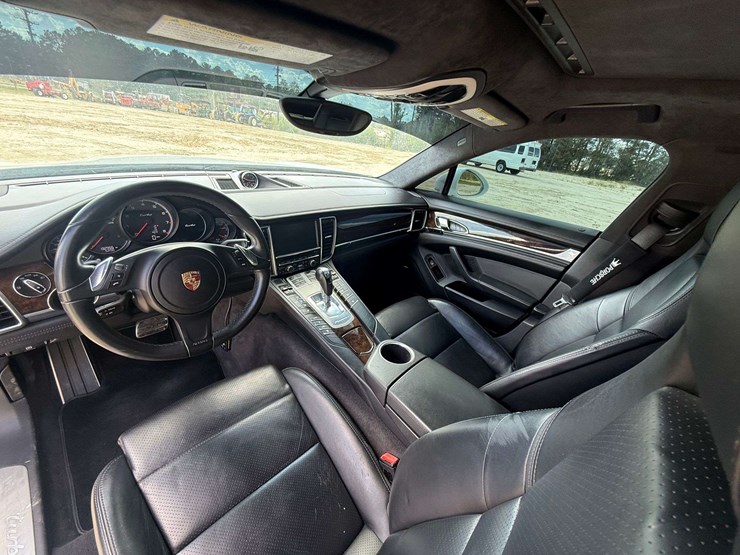 2016-porshe-panamera-4-door-hatchback-(132,955-miles)-image-14