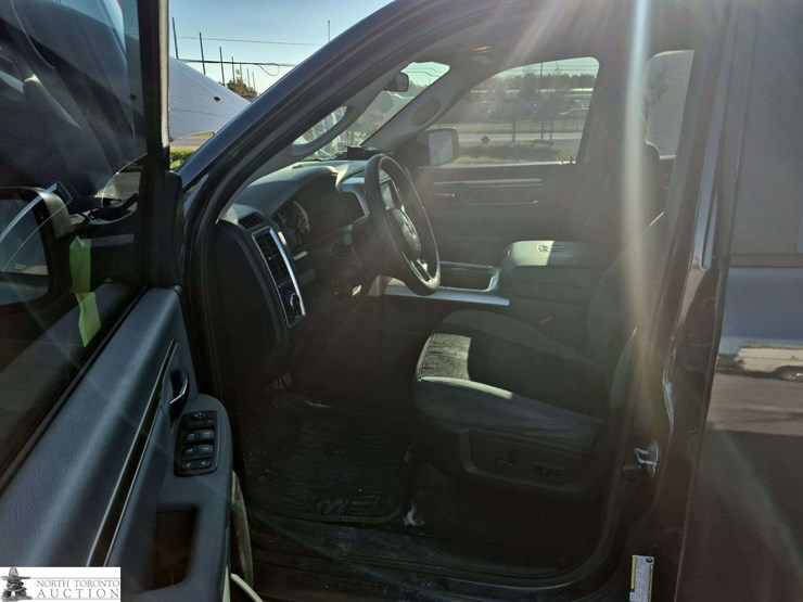 2017-dodge-1500-image-10