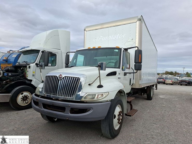 2013-international-durastar-4300-image-1