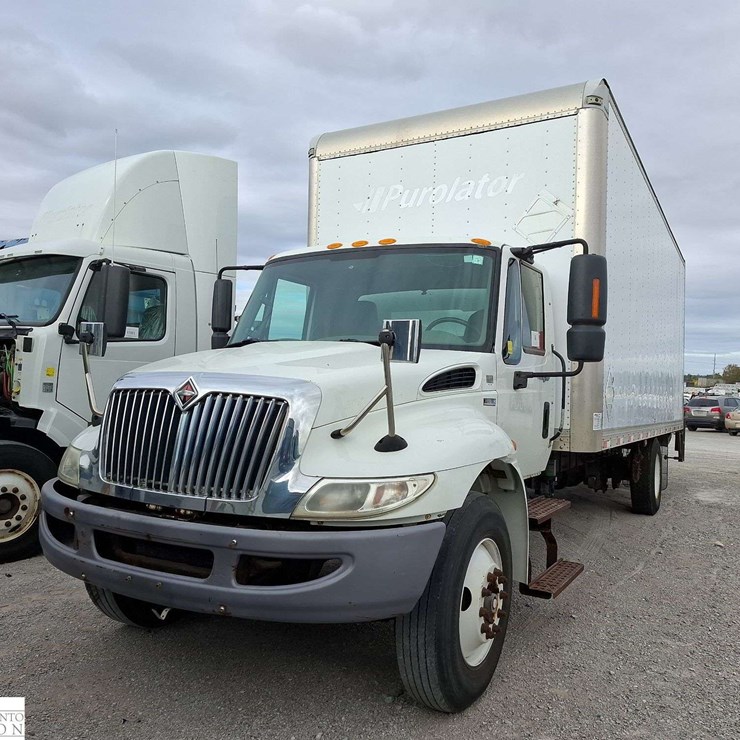 2013 INTERNATIONAL DURASTAR 4300