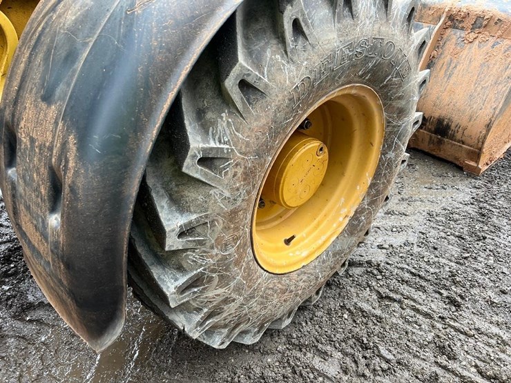 2018-caterpillar-908m-image-18