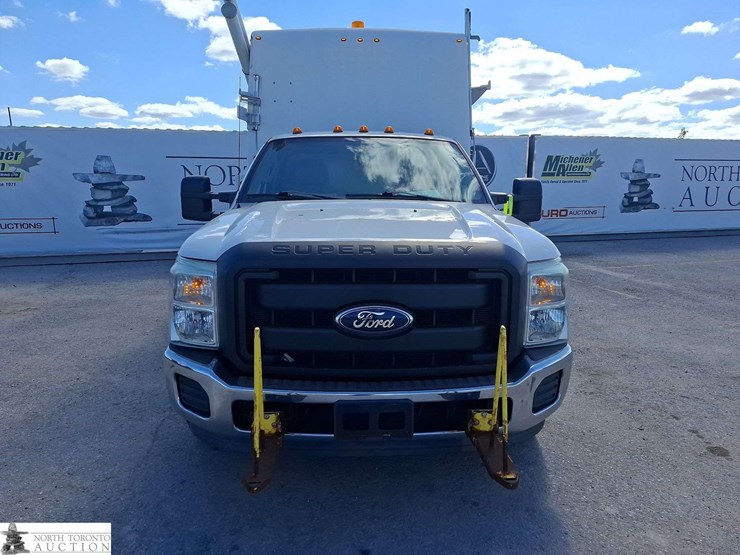 2011-ford-f350-image-2