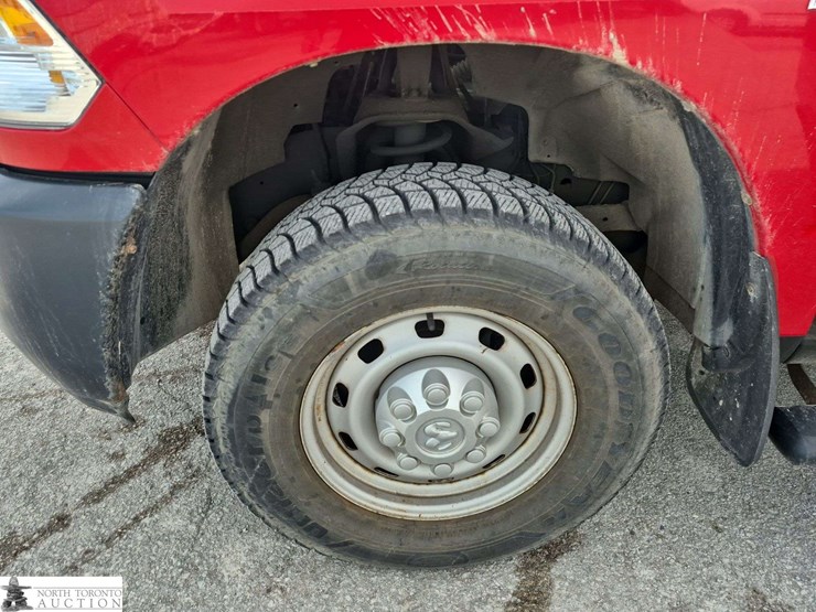 2012-dodge-2500-image-21
