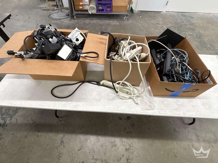 power-strips,-powers,-extension-cords.-image-1