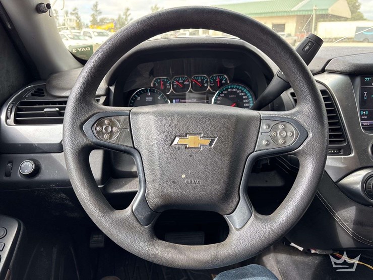 2018-chevrolet-tahoe-image-15