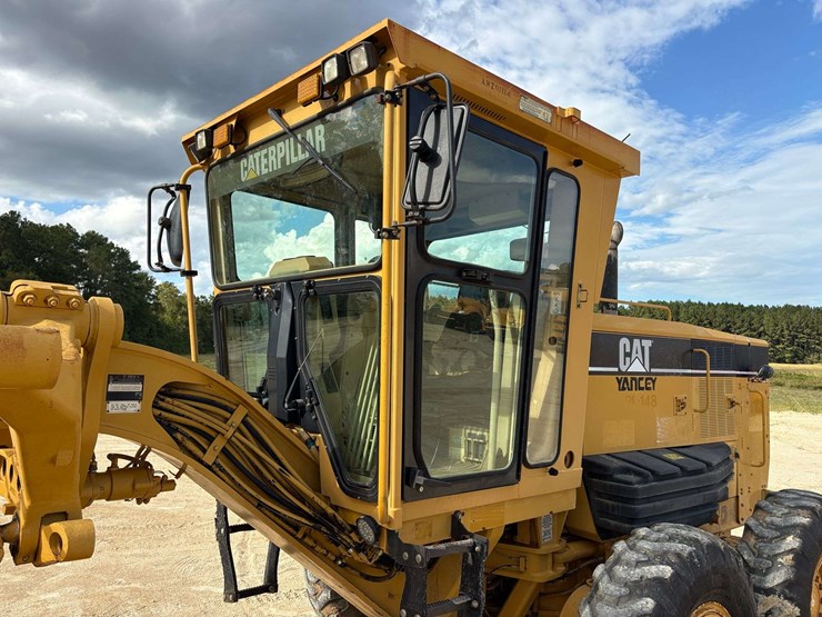 2001-caterpillar-12h-image-7