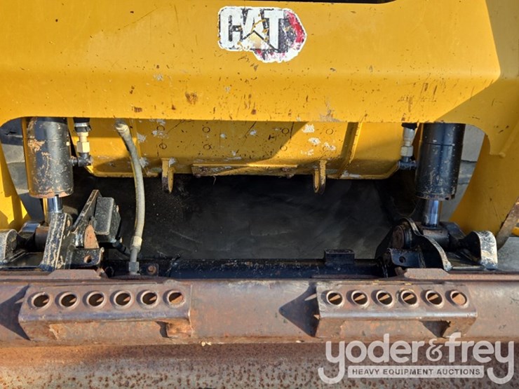 2019-caterpillar-259d3-image-21