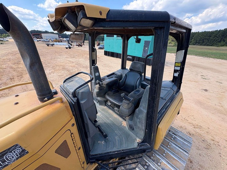 caterpillar-d5k2-image-7