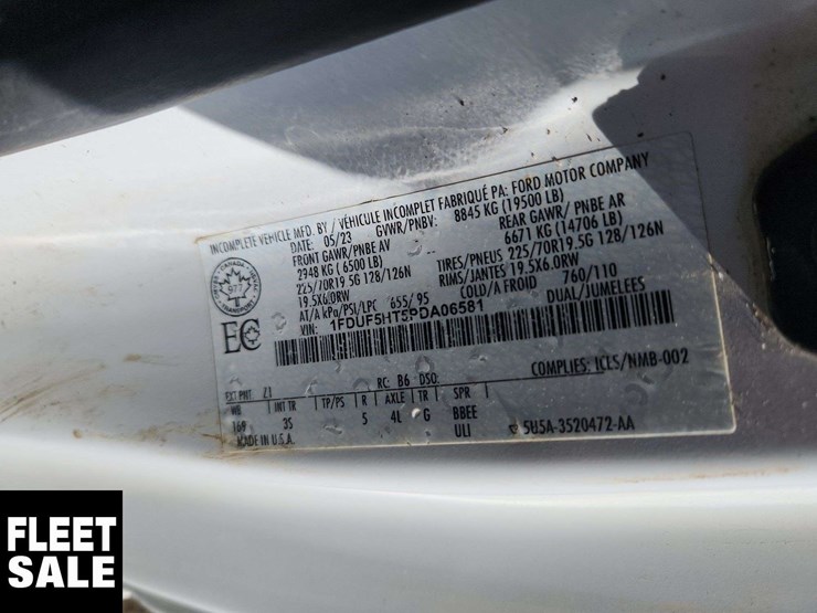 2023-ford-f550-image-29