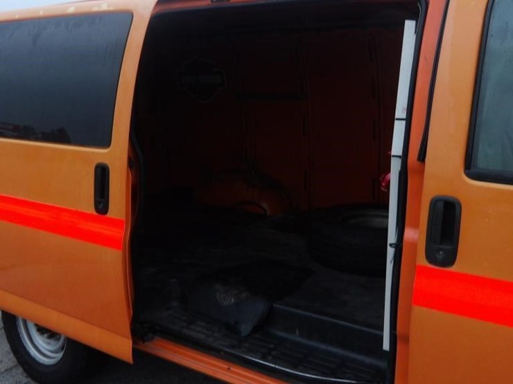 1998-chevrolet-express-3500-image-13