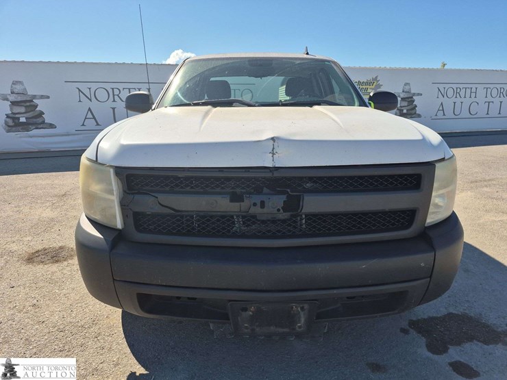 2008-chevrolet-silverado-1500-image-2